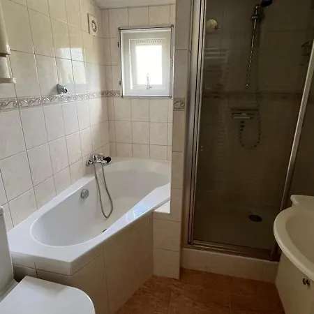 Cozy Dağ evi Berkhout